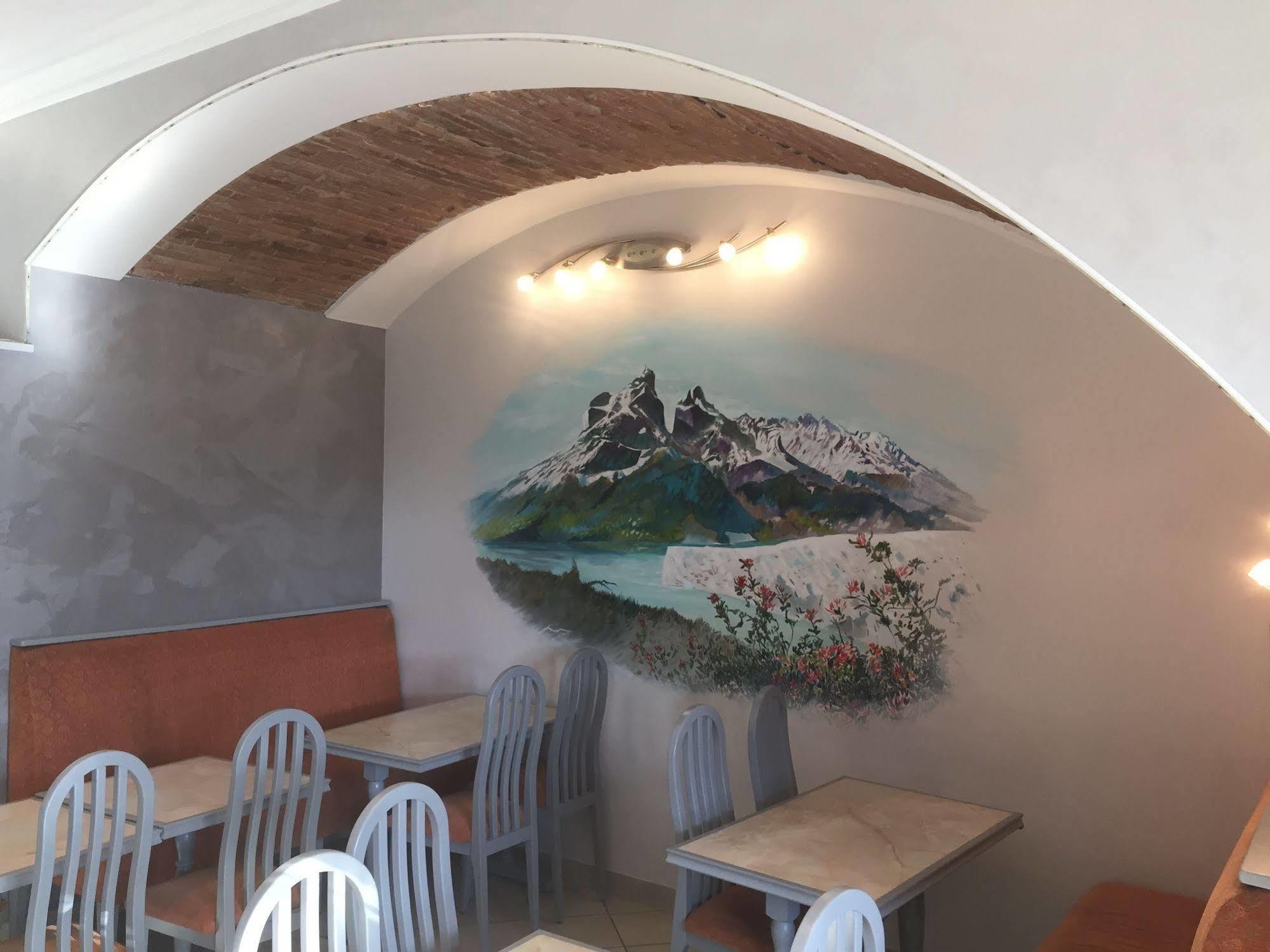 Montmélian Hotel George מראה חיצוני תמונה