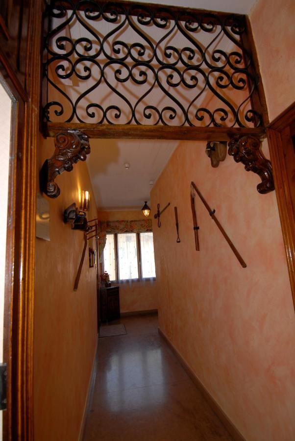 Montmélian Hotel George מראה חיצוני תמונה